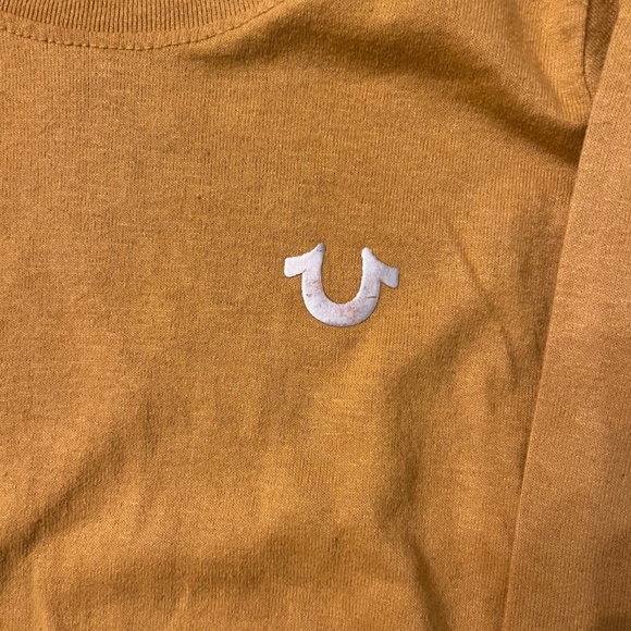True religion long sleeve tee in yellow size 4T - Picture 2 of 4